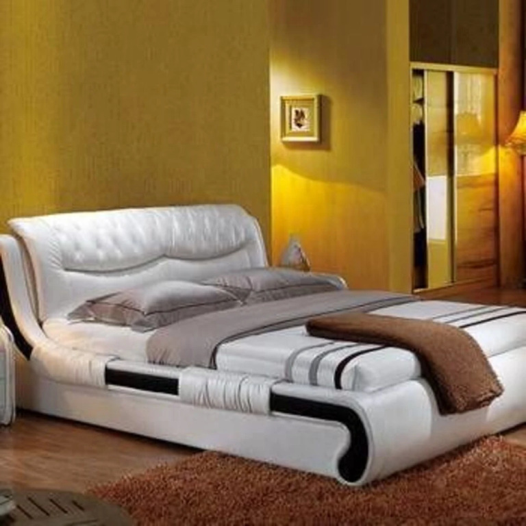 Parallel World Sea-view Hotel