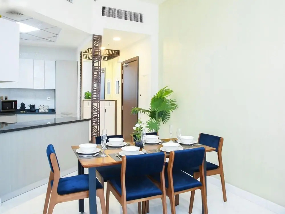 Chic 3BR Apt Near Dubai Mall