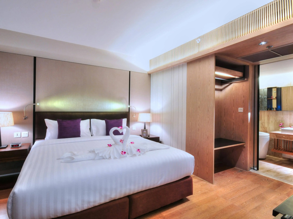Arcadia Suites Ploenchit Bangkok