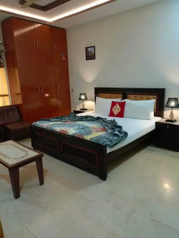 New Sunrise Guest House