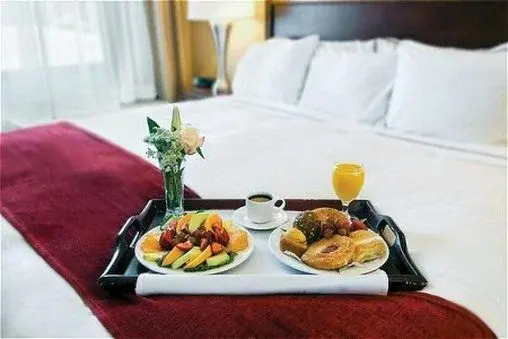 Regency Inn & Suites Memphis Airport