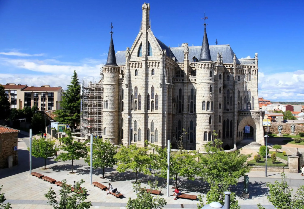 Hotel Gaudi
