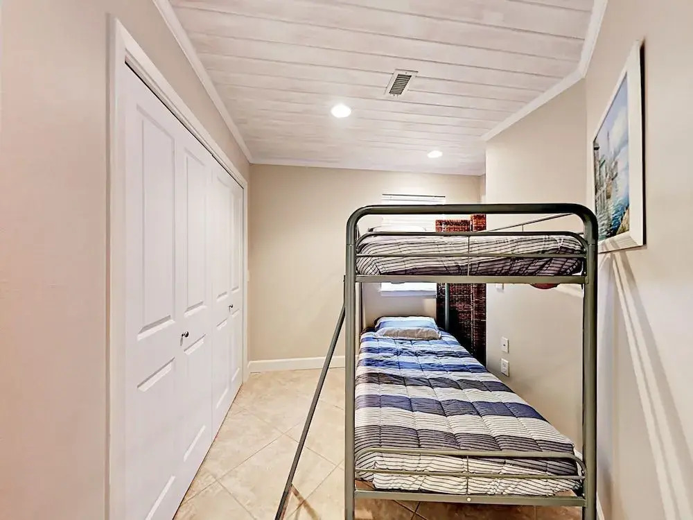 Gulf Road Condo 27222 - 2 Br condo by RedAwning