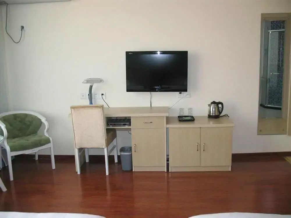 Super 8 Hotel Yizheng ShiDaiGuangChang