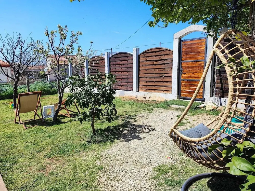Kima Apartman With Garden for 6