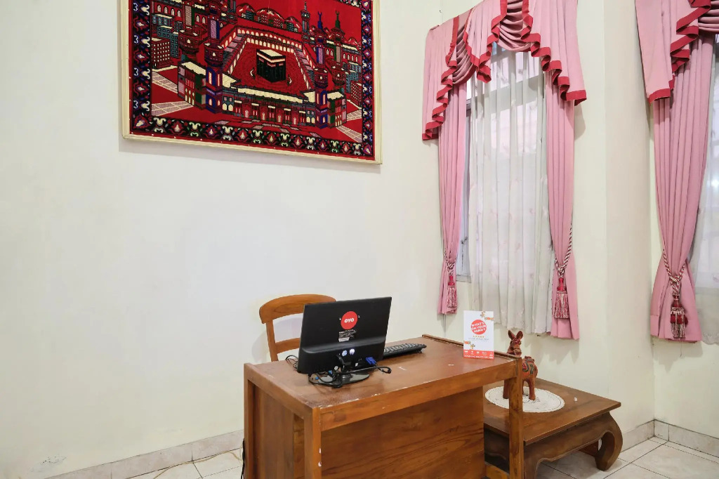 OYO 2061 Rizki Dhira Guest House Syariah