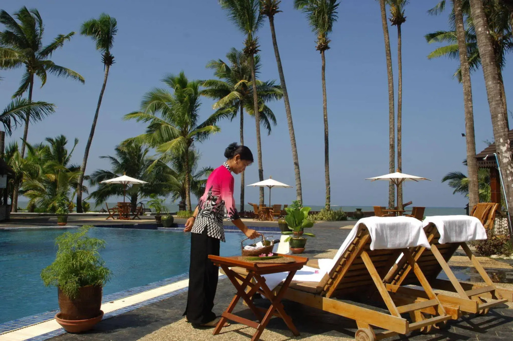 Amazing Chaung Tha Resort