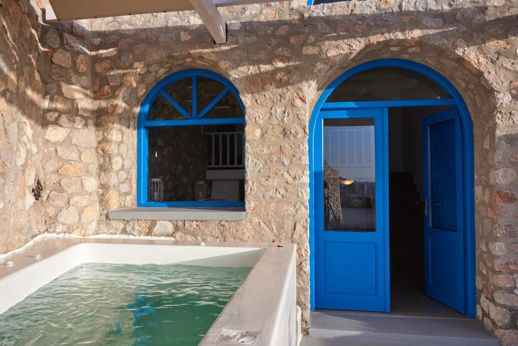 Zatrikion Santorini Villas