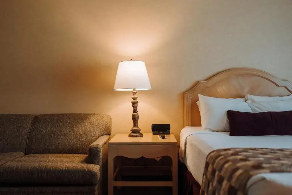 Skaneateles Suites