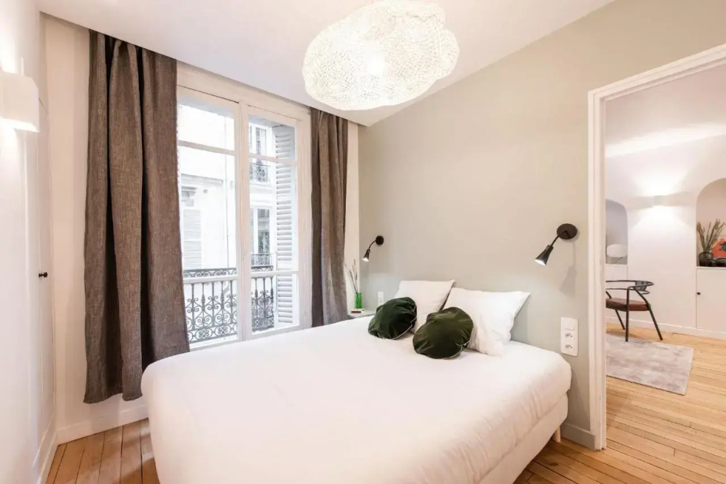 Central And Renovated Parisian Apartment, 6-7 Guests