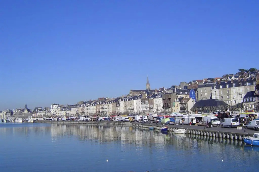 SOWELL RESIDENCES Le Port