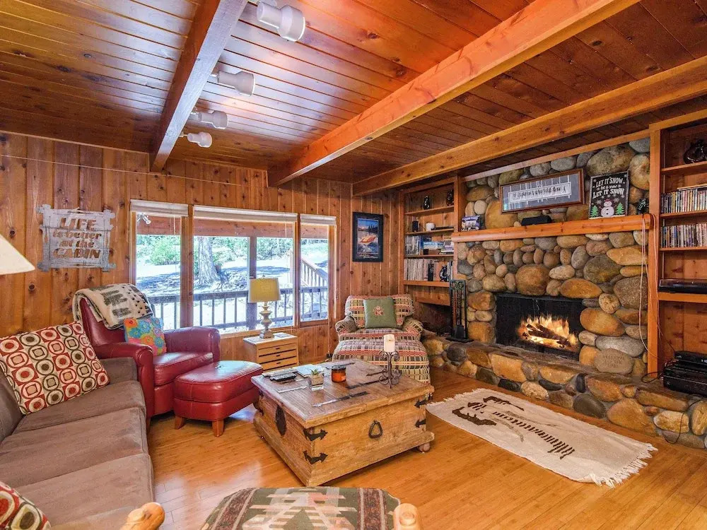 True Tahoe – Classic Cabin - 4 Br cabin by RedAwning