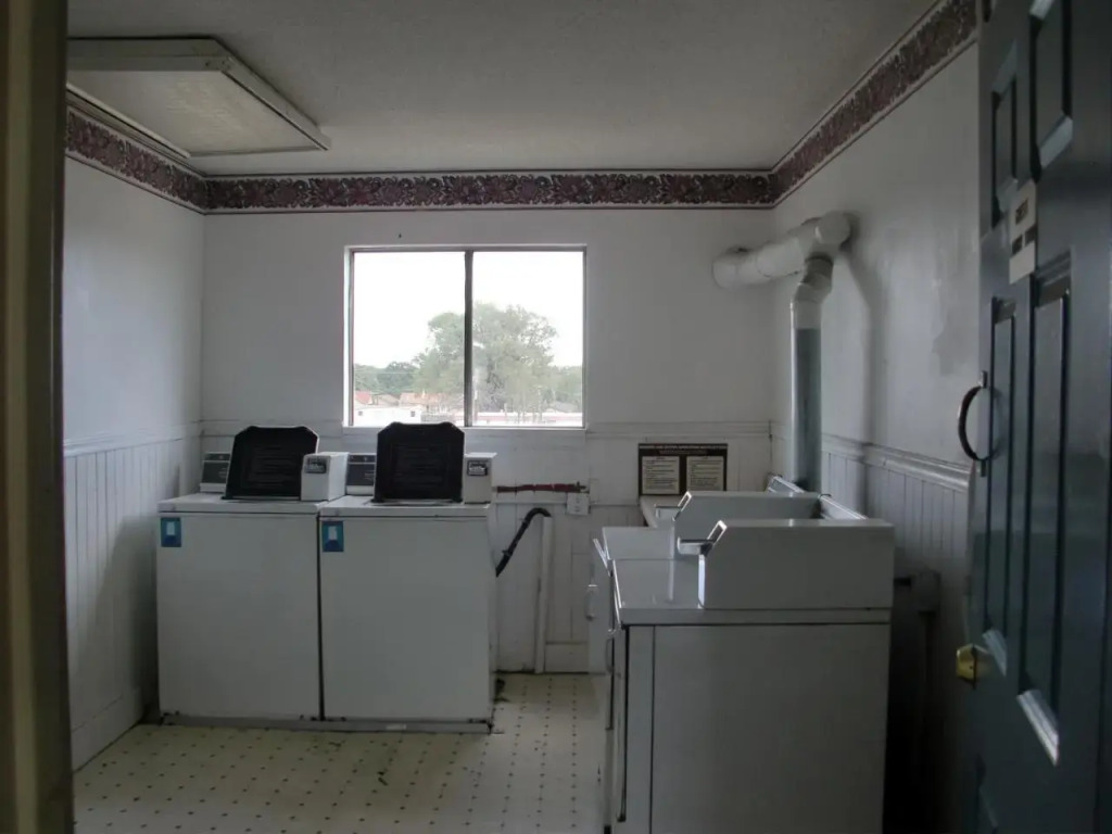 Travelodge Colorado Springs South