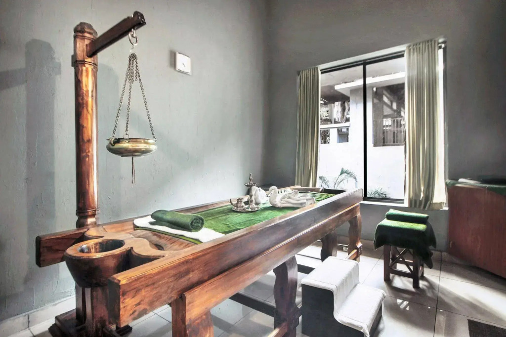 The Mountain Courtyard Thekkady