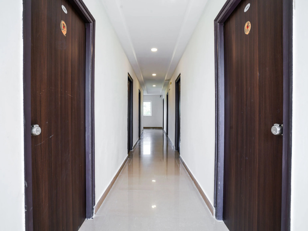 OYO 13163 Jaswitha Homes