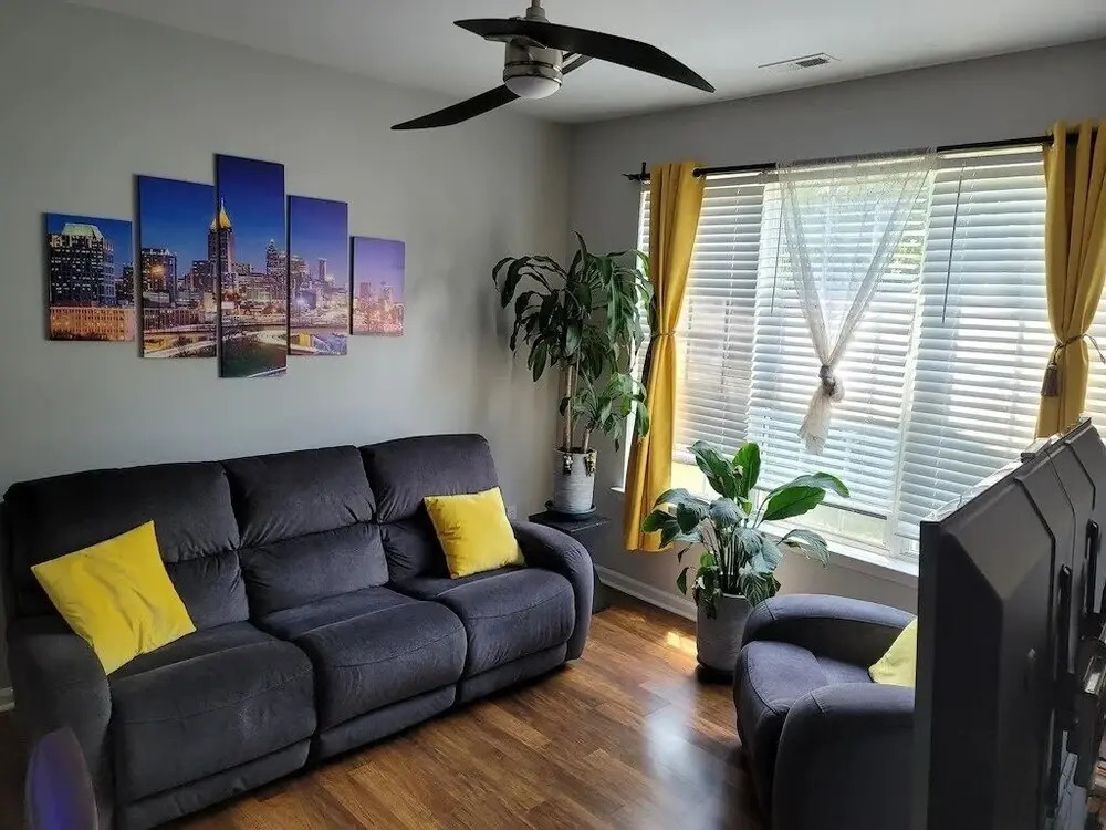 Modern, Stylish 3br Townhome In Raleigh! 3 Bedroom Townhouse by Redawning