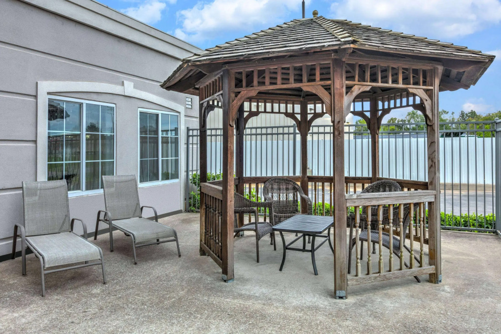 La Quinta by Wyndham Tulsa Airport / Expo Square