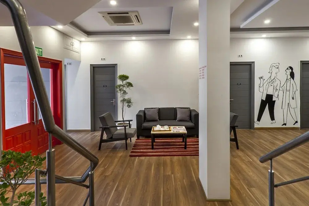 OYO Townhouse 010 La Paradise