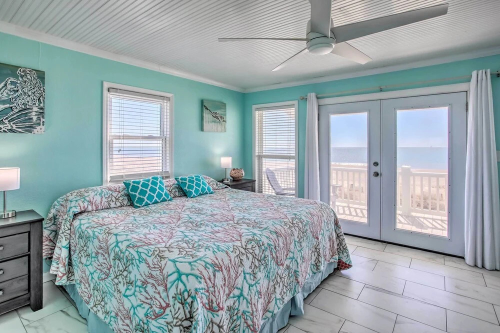 Marvelous Oceanfront Home w/ Stunning Views