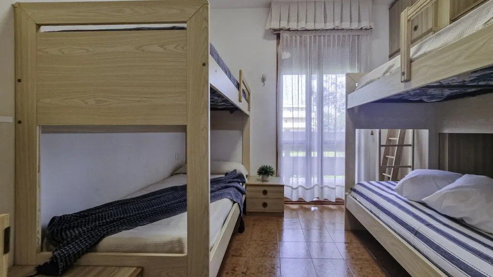 Lovely and Serene Flat Near Pluto Beach
