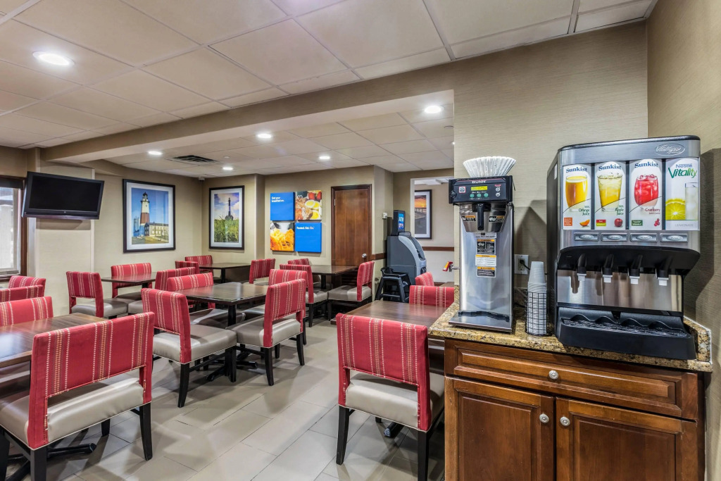 Comfort Inn Medford-Long Island