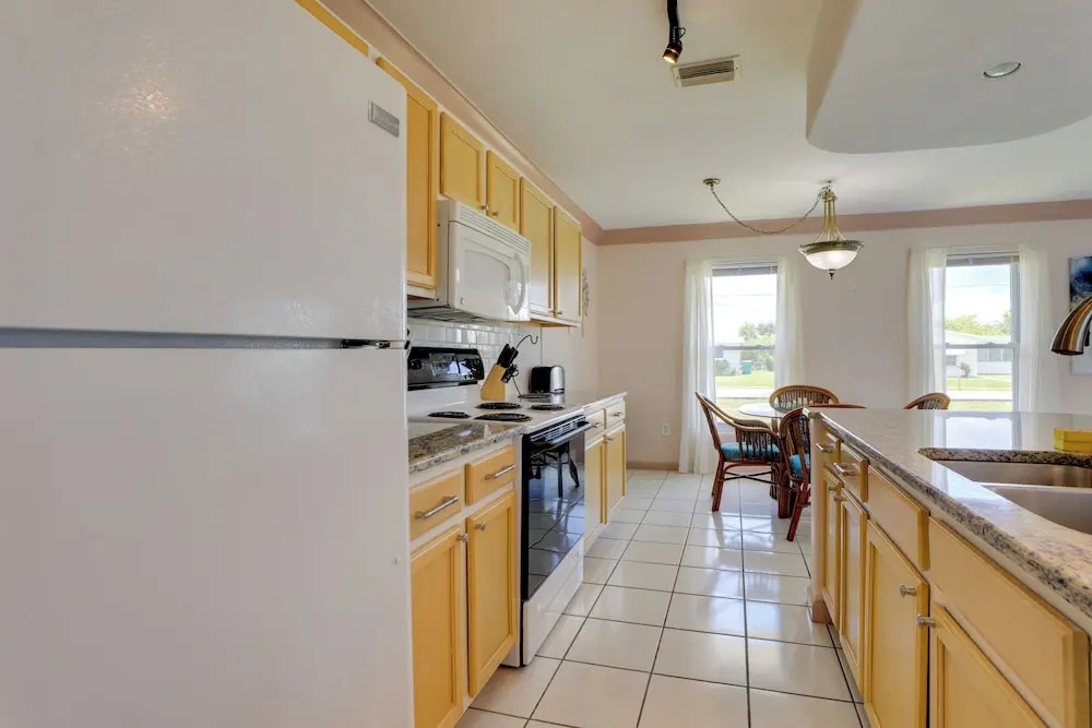Pet-friendly Port Charlotte Home w/ Canal Access!