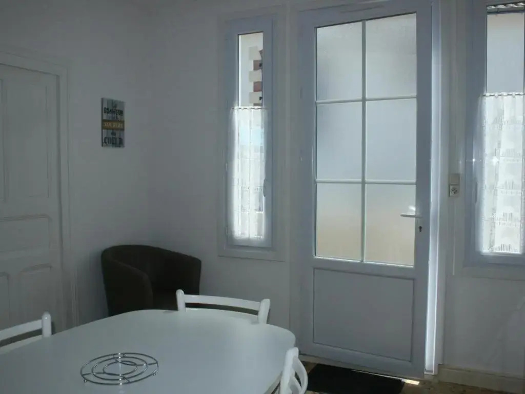 Appartement La Tranche-sur-Mer, 2 pièces, 4 personnes - FR-1-22-278