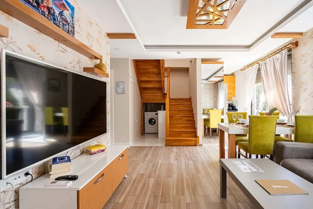 Loi Suite
