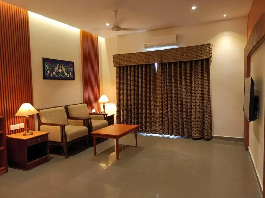 Cloud 9 Hotel