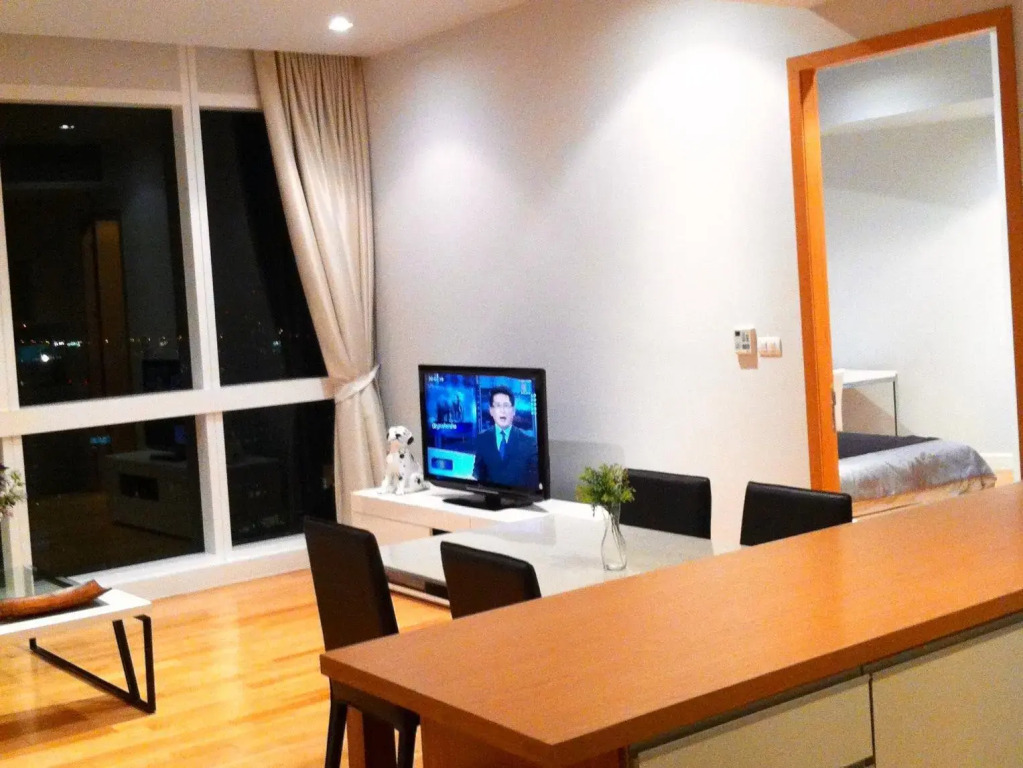 1 Bedroom at Millennuim Residence Sukhumvit