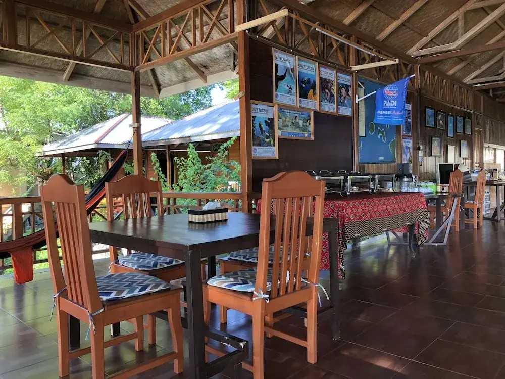 MC Bunaken Stay Diving Trips