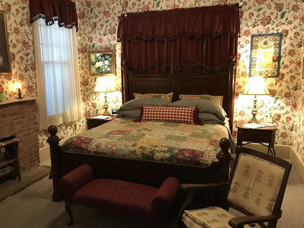 The Lattice Inn