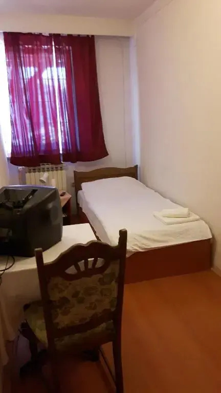 RESTORAN PRENOĆIŠTE CROATIA TURIST