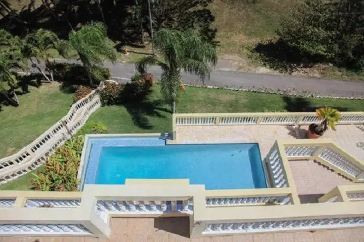 Penthouse, Rooftop Terrace, WiFi and Views, PRV 304