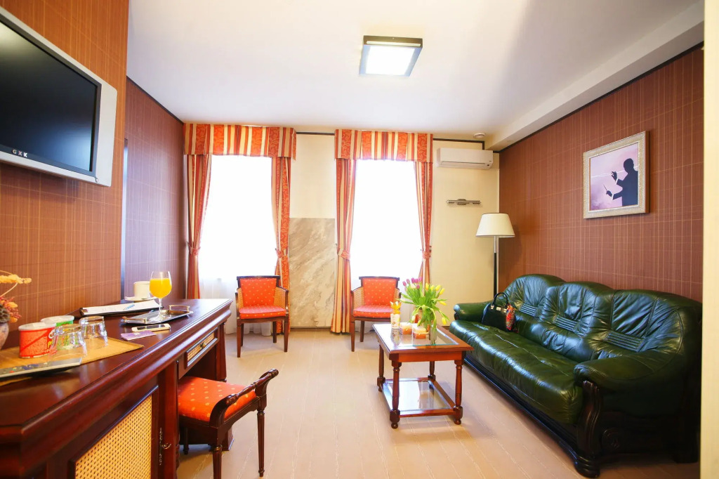 Villa & Restaurant Levoslav House