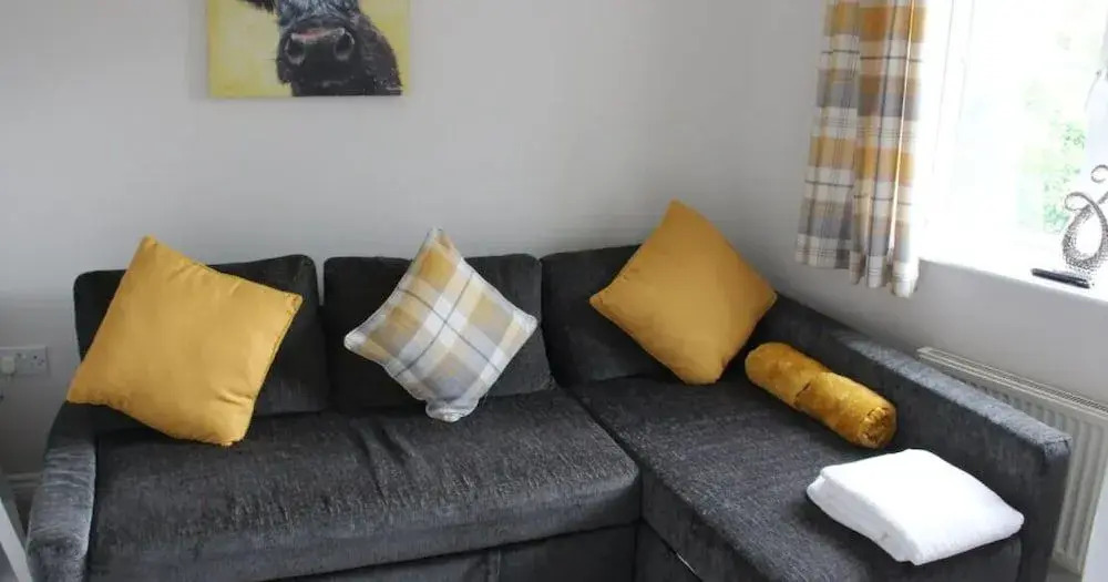 Hereford - Finch House - Modern 4 Bedroom House Located in South Hereford, Dog Friendly With Nearby Countryside, Pool Table, Sleeps up to 10 Guests - Hosted by RENTMYHOUSE