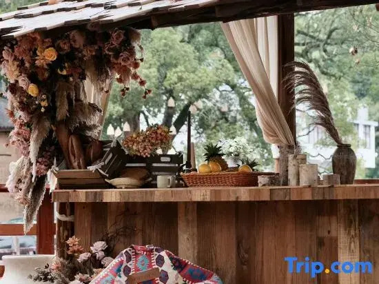 Jinyu Flower Hall Resort Homestay