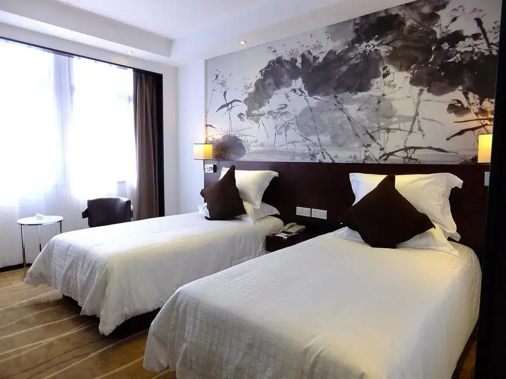 Dazhong Hotel