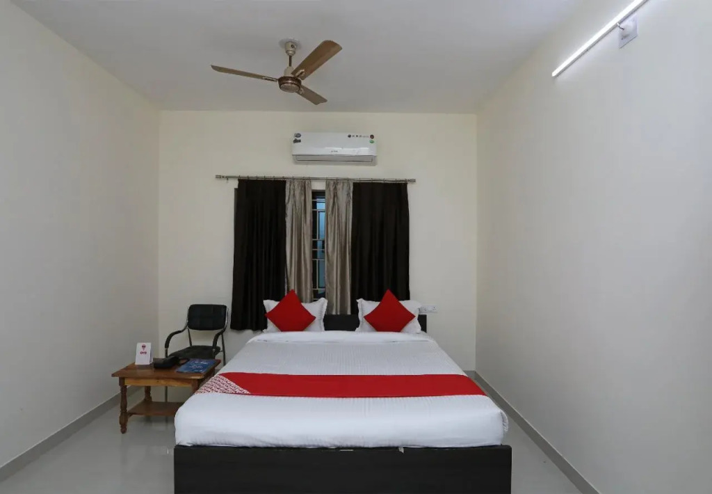 Oyo 15204 Sai Corporate Inn