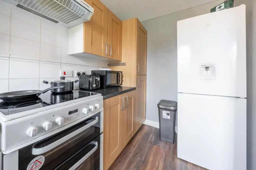 Lovegrove Contractor Stay with Free WI-FI in Slough