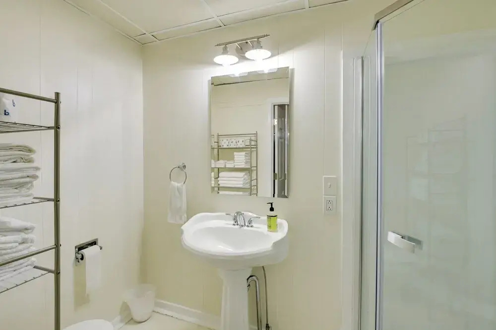 Walk to Harbor: Pet-friendly Apt in Sorrento!