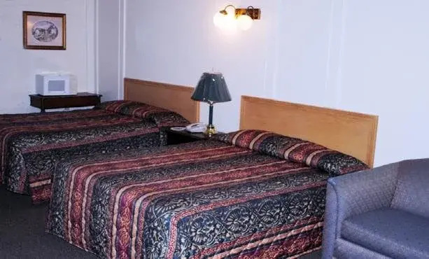 Lodge Motor Inn