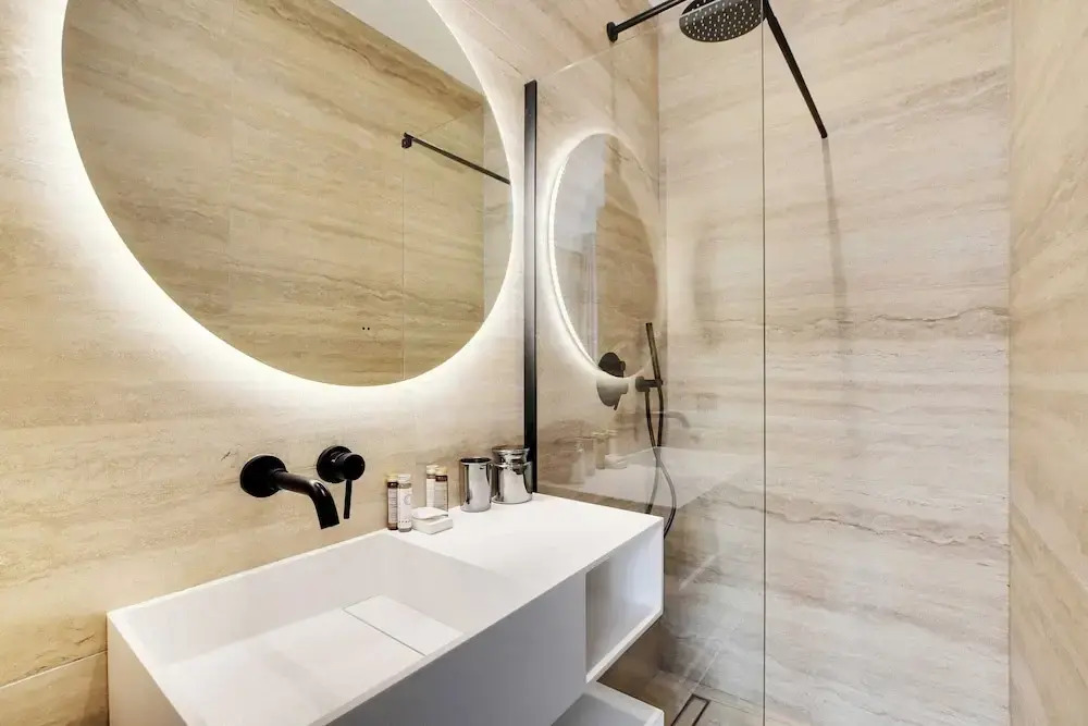 Newly Refurbished Flat in Heart of 18th District