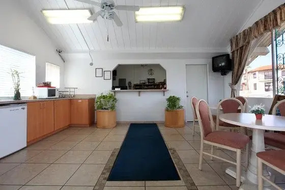 Economy Inn Lake Havasu