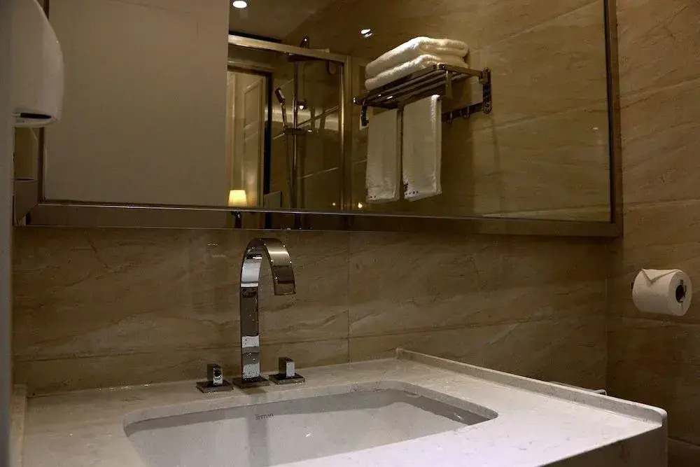 Solo Hotel Shuanglong Store