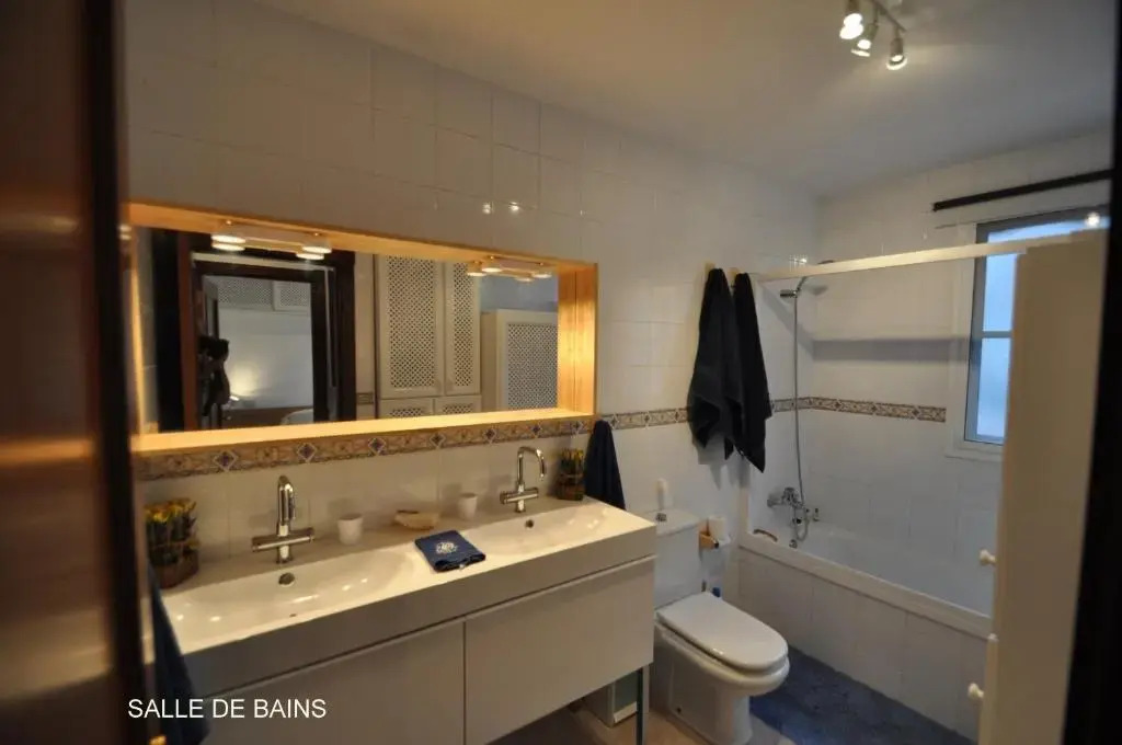 Almar Apartment