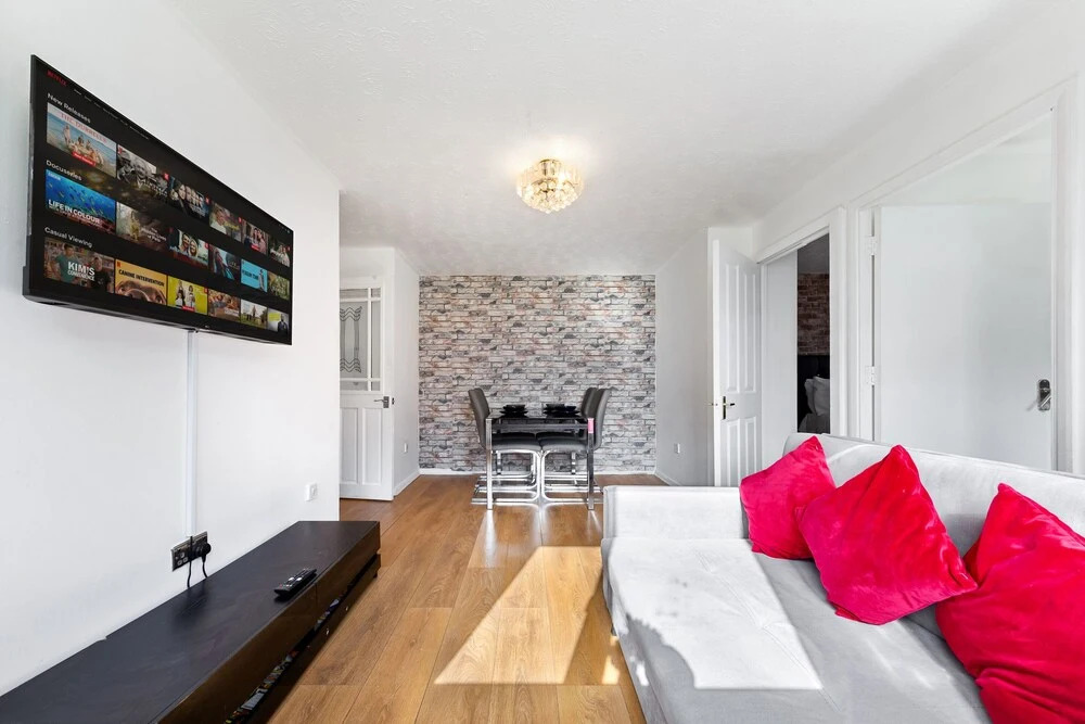 Stunning 1 Bedroom Apartment in Dagenham