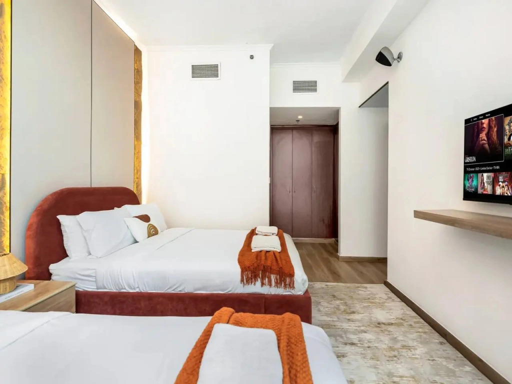 Квартира 16th Floor Marina 1BR Sleeps 8 Near Beach