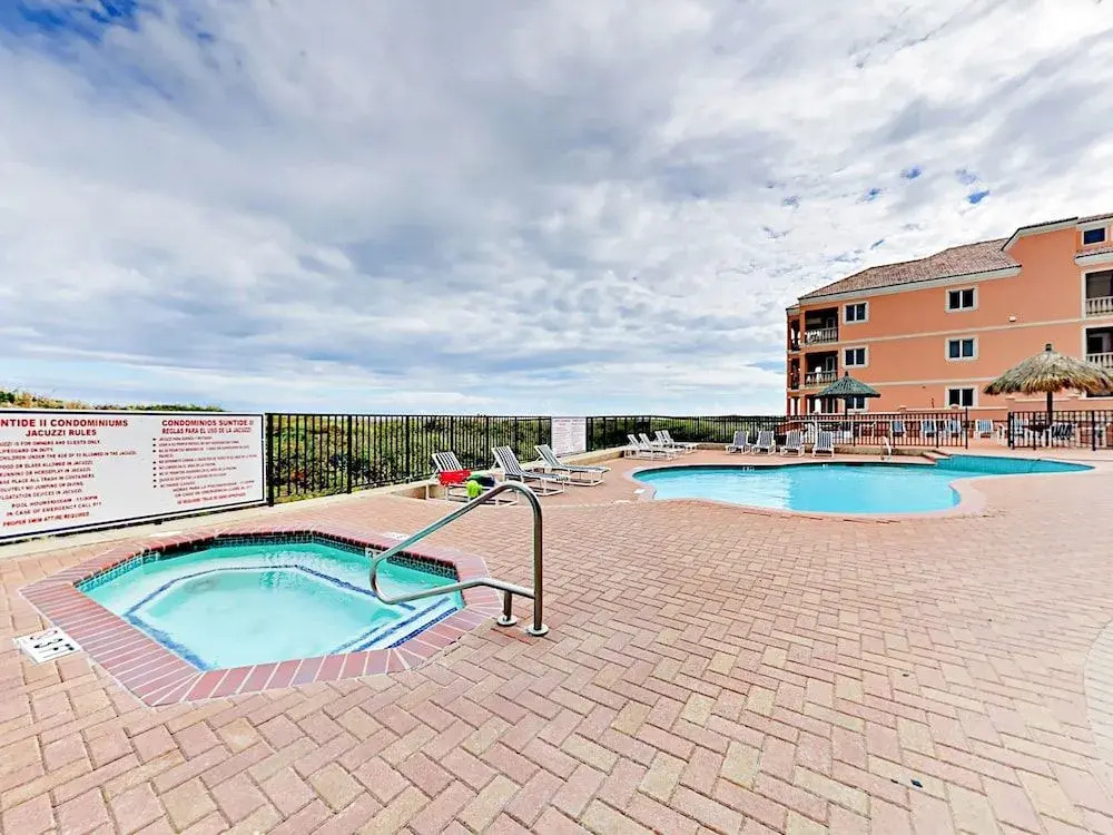 4400 Gulf Blvd Condo Unit 406