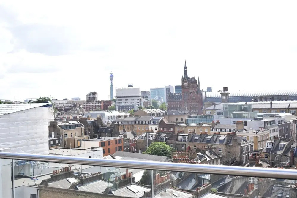 2 Bedroom Flat With Amazing London Views